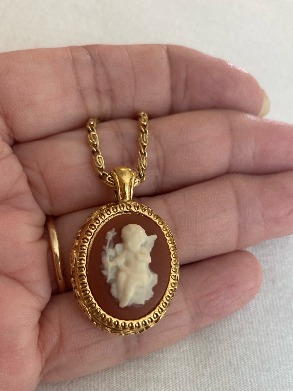 The Vatican Library Collection Angel Cherub Intricate Frame Pendant Necklace - Picture 6 of 8